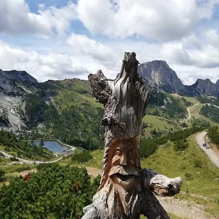 Berg & Διαμέρισμα *